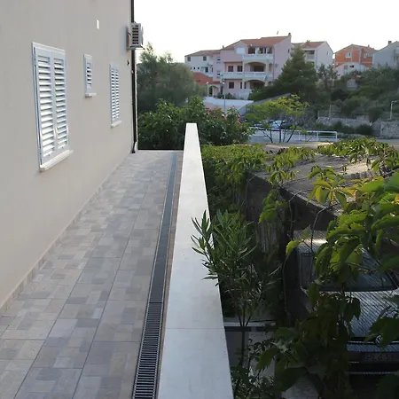 Time Off Apartment