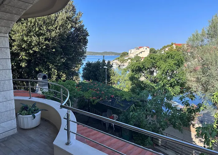 Time Off 扎博里克